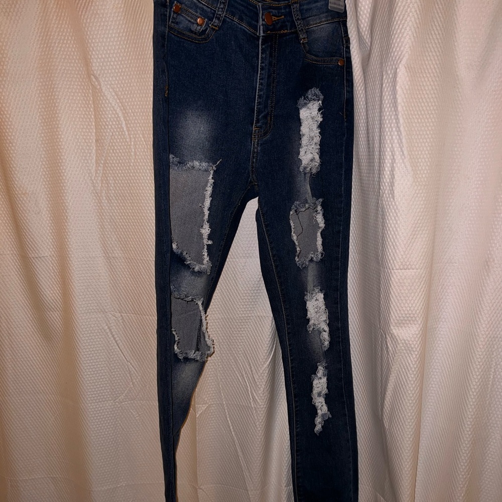 Light blue ripped jeans from Fashion Nova new